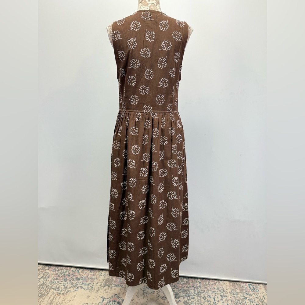 FAITHFUL the BRAND Chocolate brown MARTA daisy print deep V Midi Dress size 8 - Picture 7 of 14